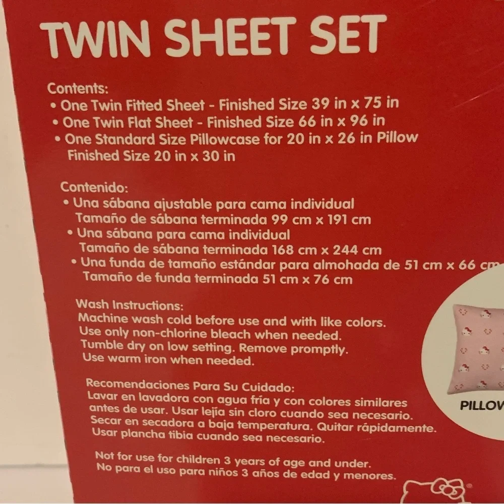 NWT. HELLO KITTY Holiday Twin Sheet Set